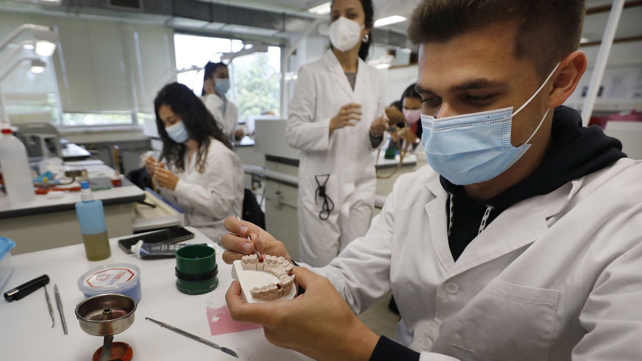 22 centros de FP gallegos incorporarán aulas de emprendimiento el