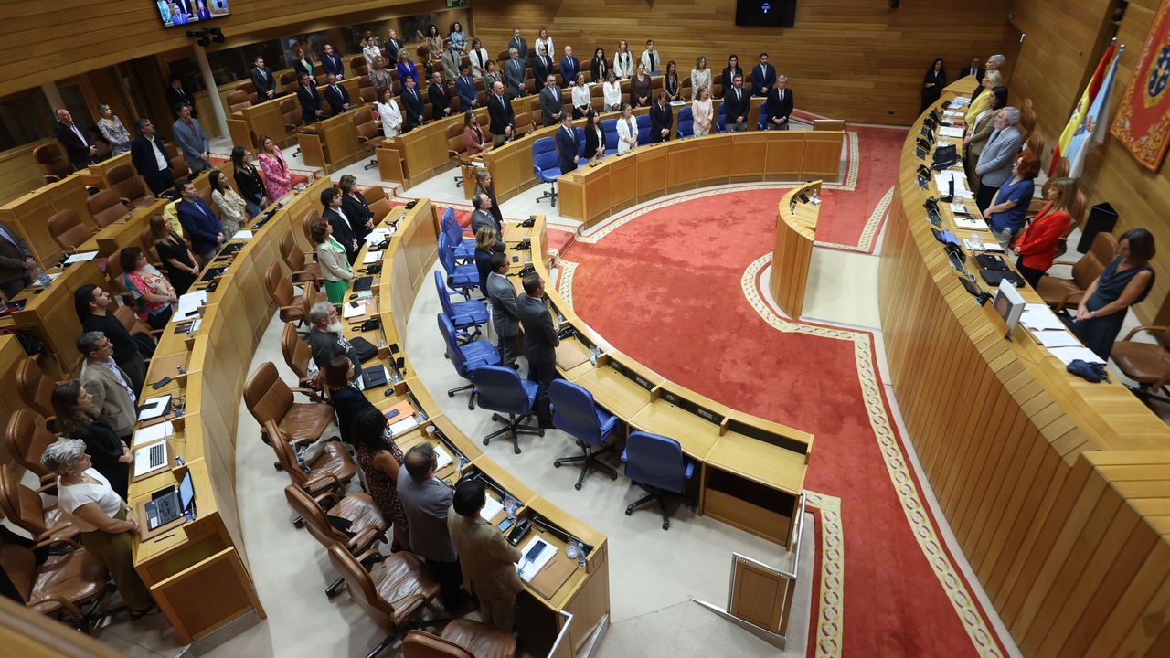 La oposición acusa a Rueda de silenciar al Parlamento tras