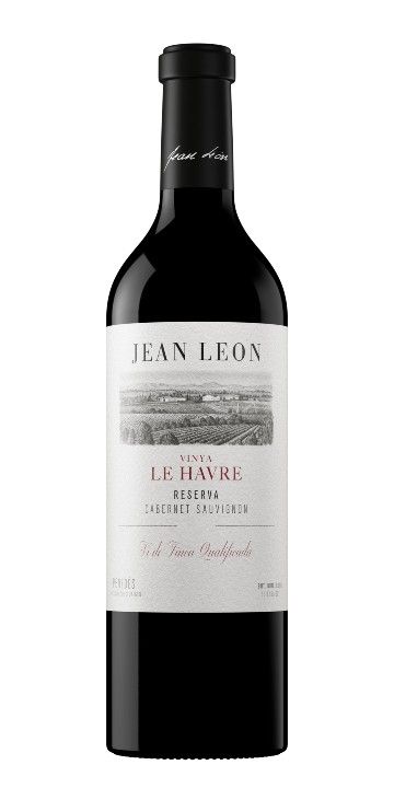 Jean Leon Vinya Le Havre 2021 es otro de los vinos emblem�ticos de la bodega. El nombre hace referencia al puerto franc�s desde el que embarc� Jean Leon como poliz�n persiguiendo el sue�o americano. Proviene de un vi�edo de cabernet sauvignon y cabernet franc plantado originalmente en 1968.