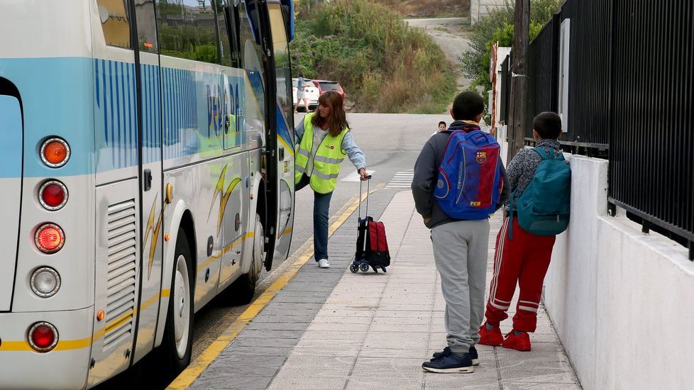 anuncio de acompanante transporte escolar asturias