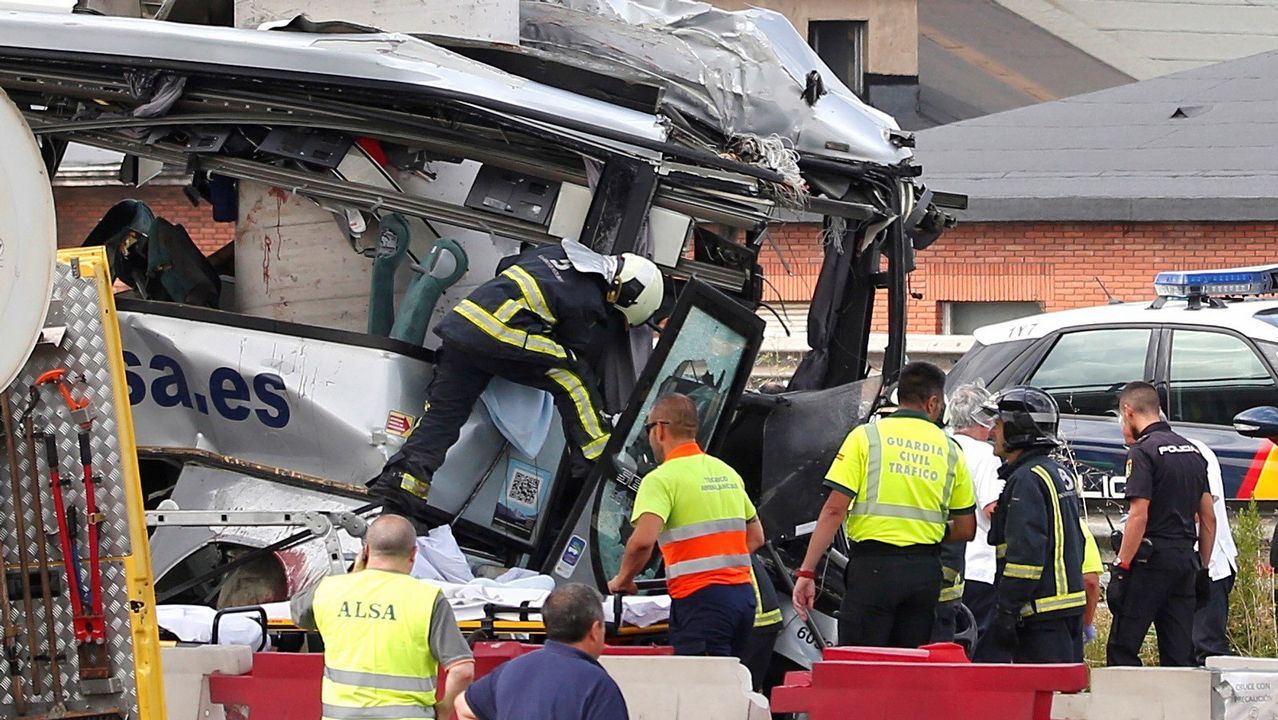 El Peor Accidente De Autobus En Anos Tine De Luto Asturias