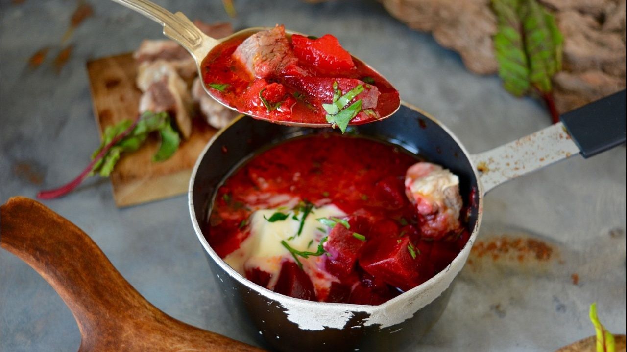 Borsch a sopa de verduras que vino del Este