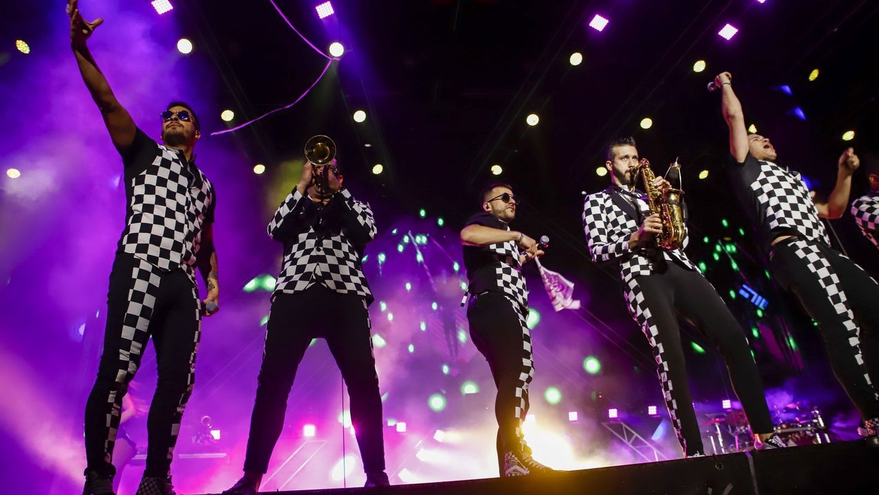 La Orquesta Paris De Noia En Las Fiestas De Esmelle la orquesta paris de noia en las