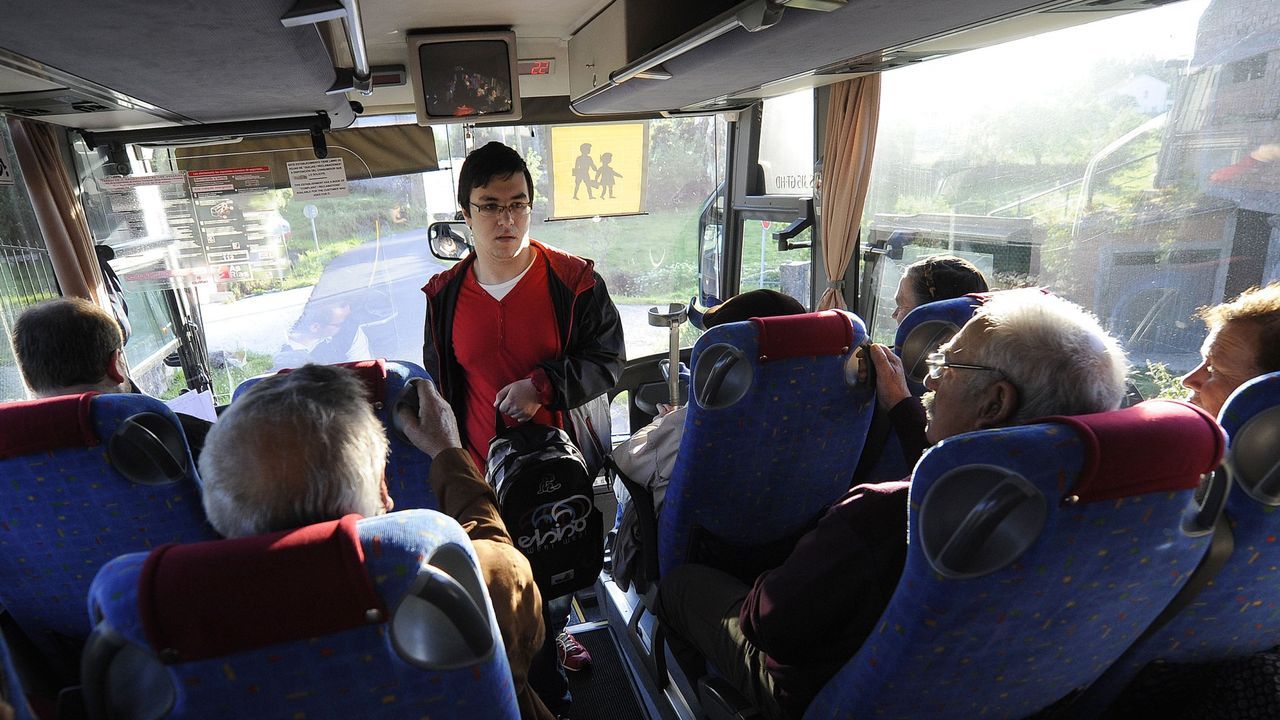 Los autobuses compartidos segregarán a escolares y mayores para evitar  contagios