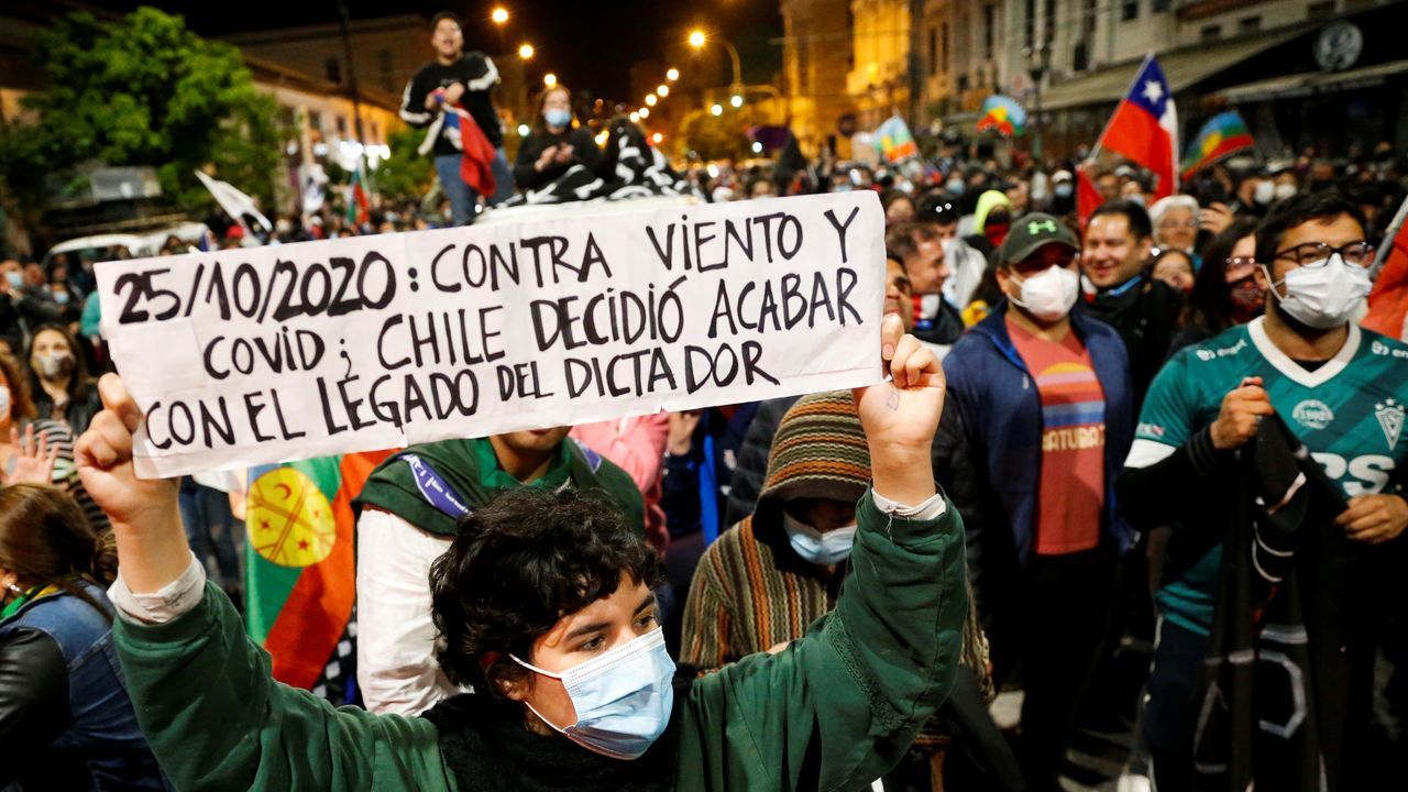Chile sepulta la Constitución de Pinochet en un plebiscito nacido en la calle