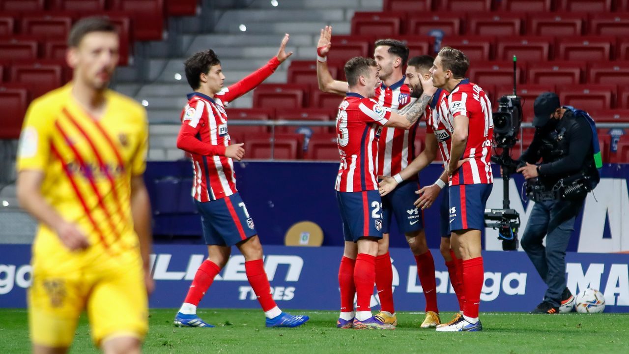 La Real Sociedad mantiene el liderato provisional con un Atlético a 3 puntos que se postula este año si, como serio aspirante al t´tulo La Real Sociedad mantiene el liderato provisional con un Atlético a 3 puntos que se postula este año si, como serio aspirante al t´tulo