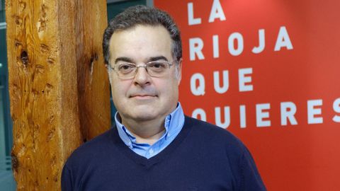 El presidente de la Asociación Nacional Infancia Robada y diputado del PSOE por La Rioja, Juan Cuatrecasas Azúa