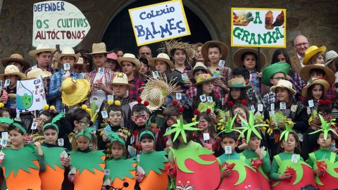 Proyecto Voz Natura del Colegio Jaime Balmes celebrando  el da da terra 