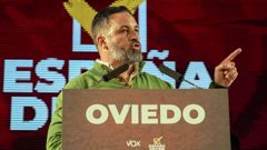 El lder de Vox, Santiago Abascal, durante su intervencin en un acto de precampaa en Oviedo.