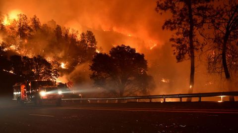 El fuego arrasa el estado de California