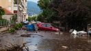 Coches flotando en una carretera inundada tras la tormenta llamada Daniel en la zona de Volos, Magnesia, Grecia.