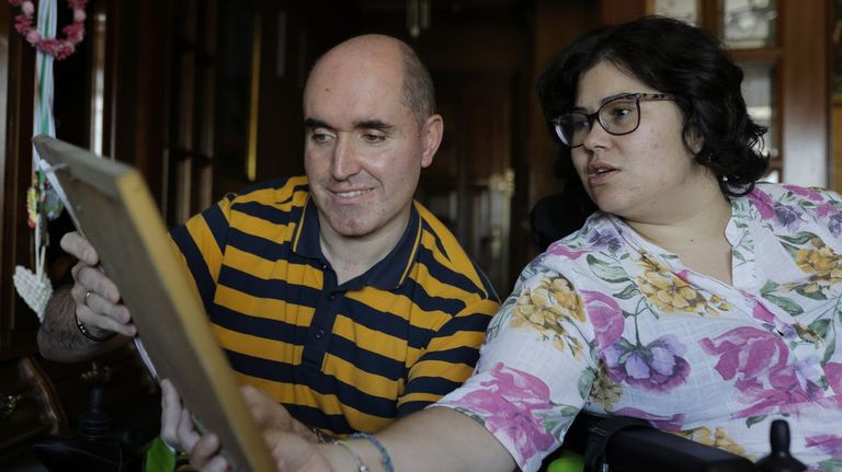Rebeca Cernadas y Miguel López: «Este libro é coma o noso fillo»