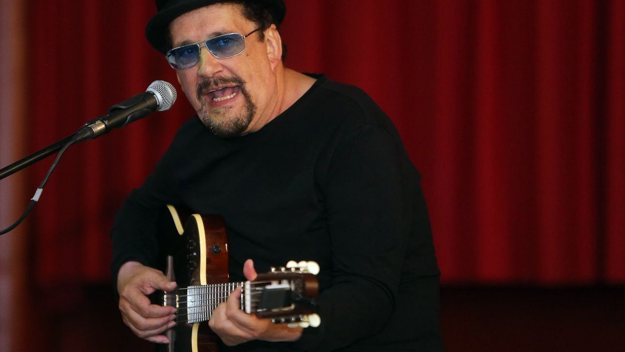 El músico Luis Emilio Batallán, positivo por coronavirus