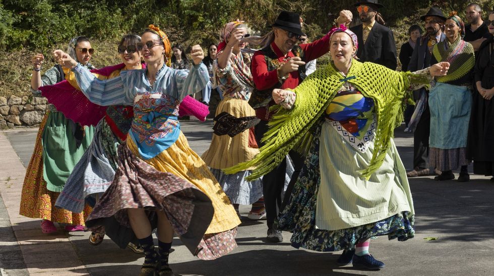 �E ve�a foliada! Esta noite hai ser�n en Seaia, Malpica