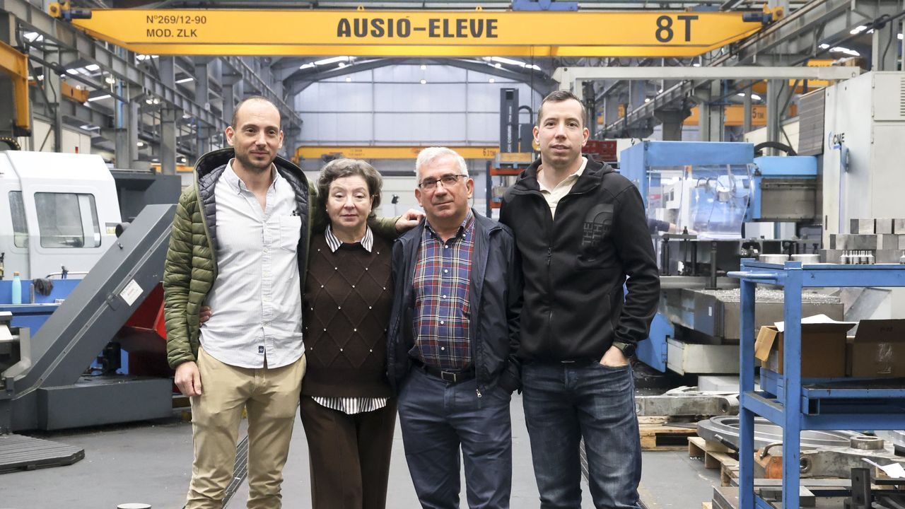 La historia del Grupo Intaf, en Nar�n.<span lang= gl >Ana Berm�dez � especialista en Pedagox�a Terap�utica no colexio de Escarabote</span>
