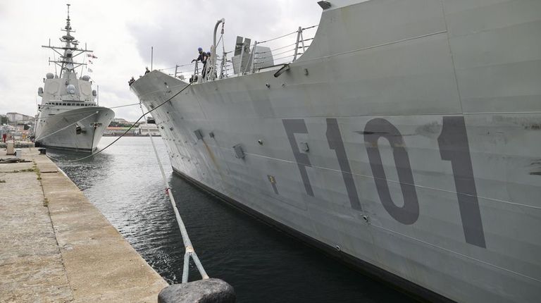 Defensa destinará 3.200 millones a la modernización de las fragatas F-100 en Ferrol