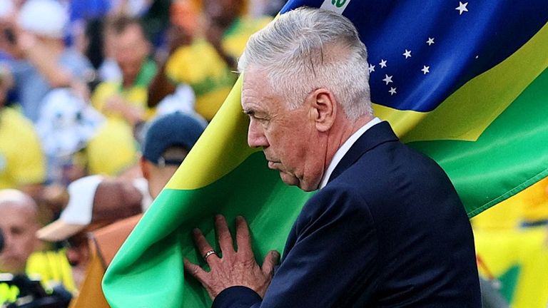 Esperando a Materazzi: Carletto, fiebre del sábado noche