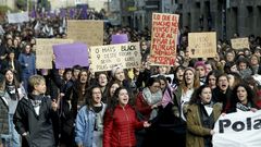 Galicia sale a la callecontra la violencia de gnero