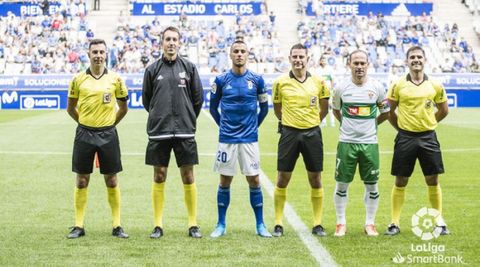 Figueroa Vzquez, entre Tejera y Nino antes del Real Oviedo-Elche