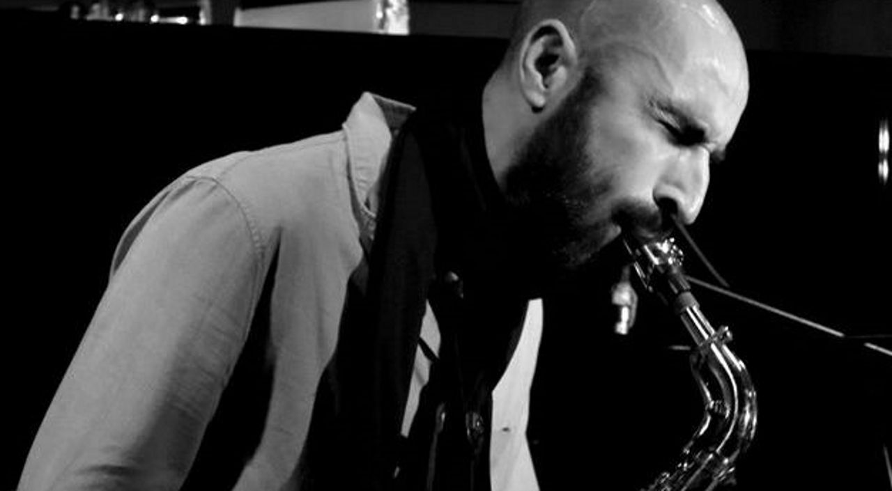 Todas las fotos del desfile de comparsas de Monforte.Traslado de los viajeros en autobus