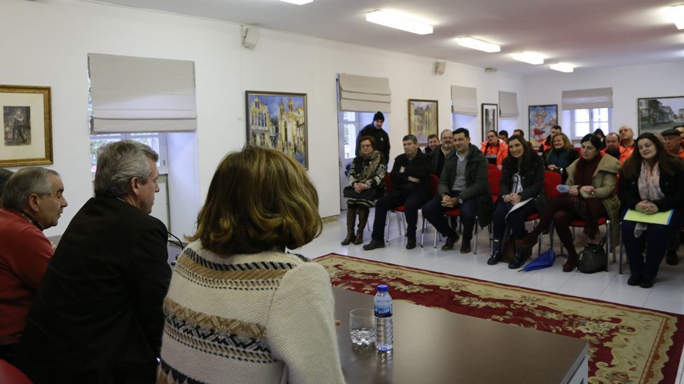 El nuevo presidente del Congreso, Patxi L�pez, apoy� la causa del tren de Lugo hace dos meses en la estaci�n lucense. 