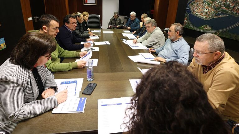 La federación de vecinos Castelao ya analiza los presupuestos de Pontevedra