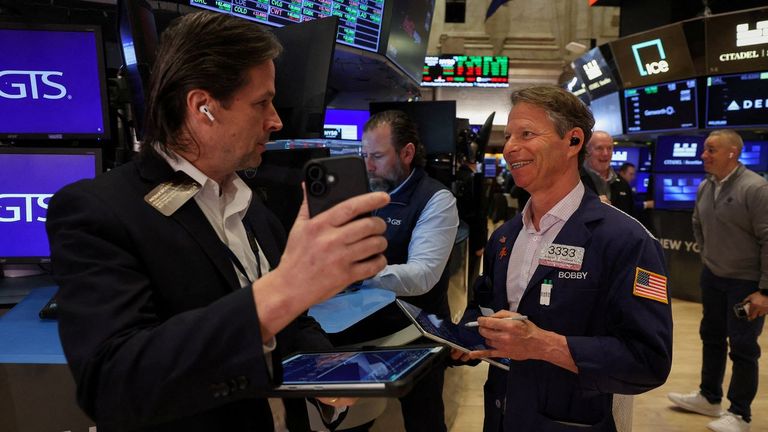 Ideas para invertir su dinero en un escenario posbélico aún incierto