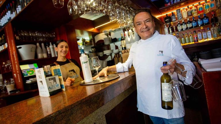 Llega el aluvión de empleo estival a las Rías Baixas: «Que vengan los chavales, que todo el mundo está buscando trabajadores»