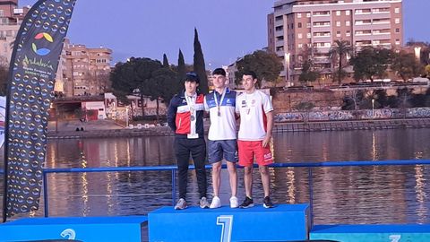 Martín López, del Firrete, se proclamó campeón de España en K1 juvenil de piragüismo.