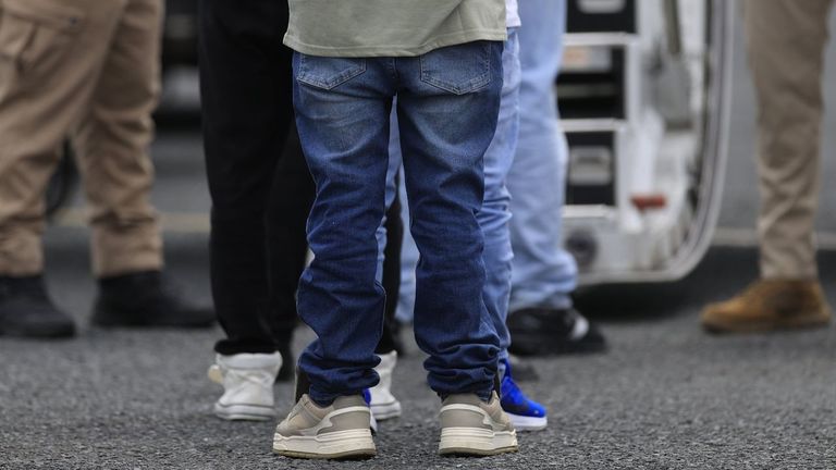 Once detenidos por explotar a centenares de extranjeros en fincas agrícolas