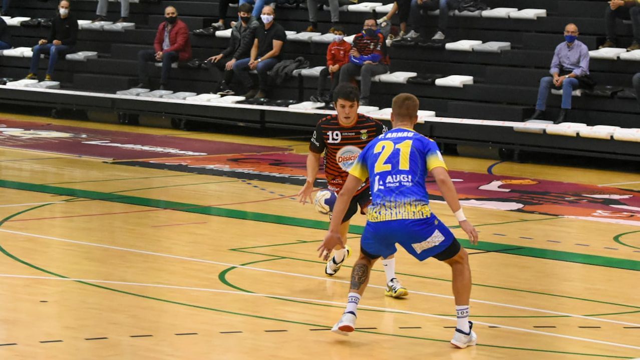 En la estacin de Sarria no hay venta personal de billetes desde abril