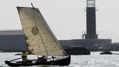 Una embarcacin tradicional en la ra de Vigo, donde tienen en Bouzas una marina exclusiva
