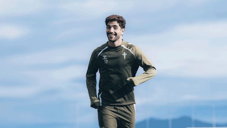 El Celta anuncia la renovación de Javi Rueda hasta el 2029