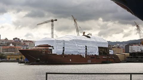 El crucero Evrima, para The Ritz Carlton, en construcción en el astillero Barreras