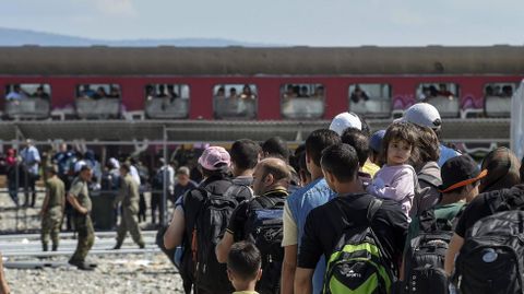 As fronteiras dalgns pases europeos convertronse en lugares de concentracin de refuxiados 