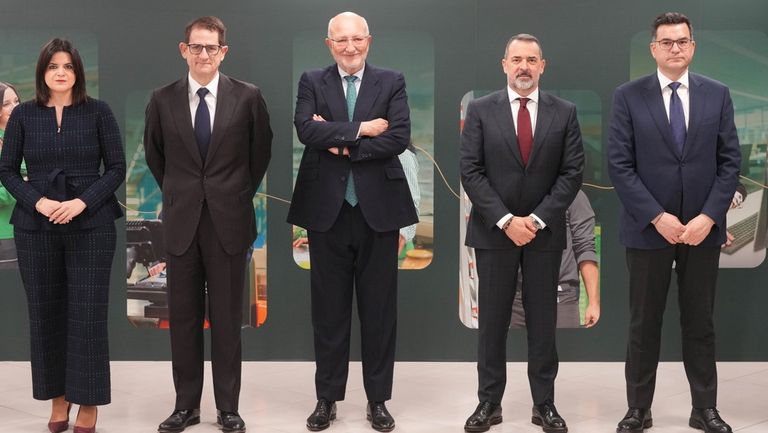 Mercadona reorganiza su cúpula tras la salida del financiero Héctor Hernández