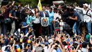 El autoproclamado presidente de Venezuela, en un acto hoy ante cientos de seguidores en el este de Caracas