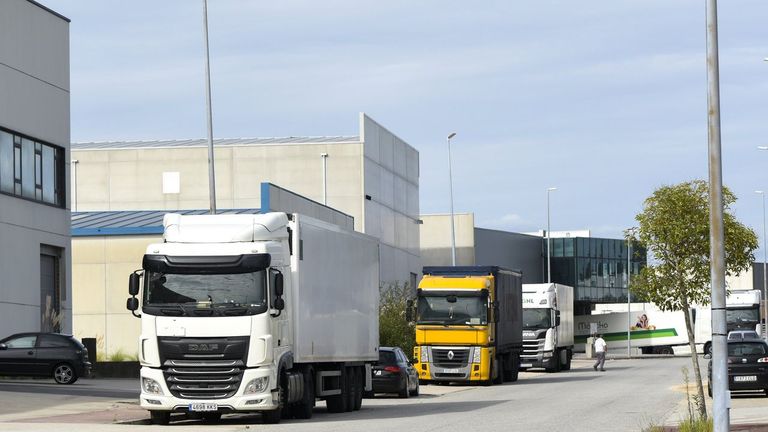 «Estoy muy contento de haber regalado 320 décimos premiados a mis empleados, proveedores y clientes»