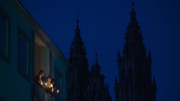 Las medidas temporales del sistema eléctrico decaen a la espera de otro escudo inminente