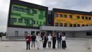 La consejera de Educación, Lydia Espina, y el alcalde de Siero, Ángel García, en el IES La Fresneda