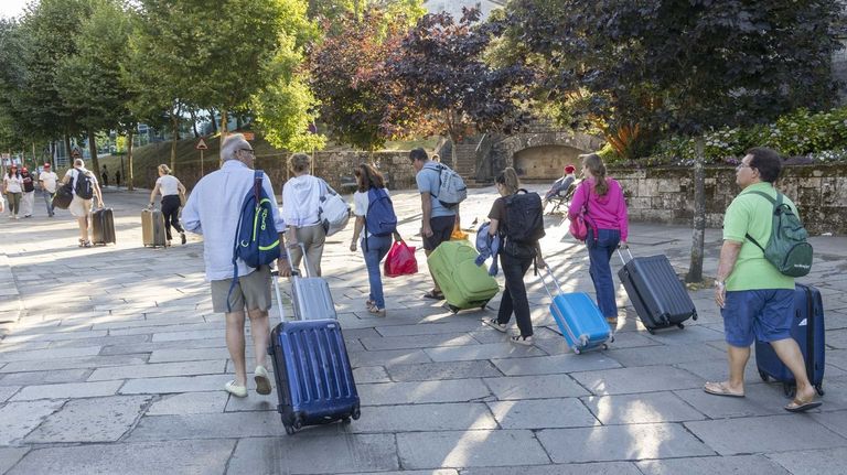 El sector turístico español prevé generar 4.239 millones por el efecto refugio de la guerra de Oriente Medio