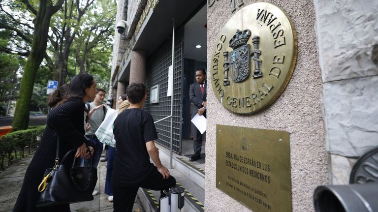 Jueces y fiscales progresistas ven diferencia de trato entre españoles por la suspensión cautelar del voto para los nacionalizados por la ley de nietos