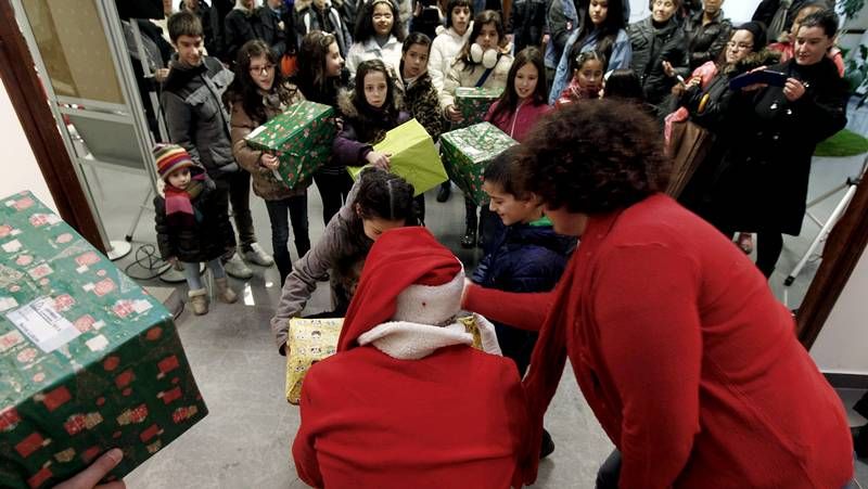 El hijo de Antonio D�az Fuentes, Juan, recibi� la condecoraci�n en nombre de su padre