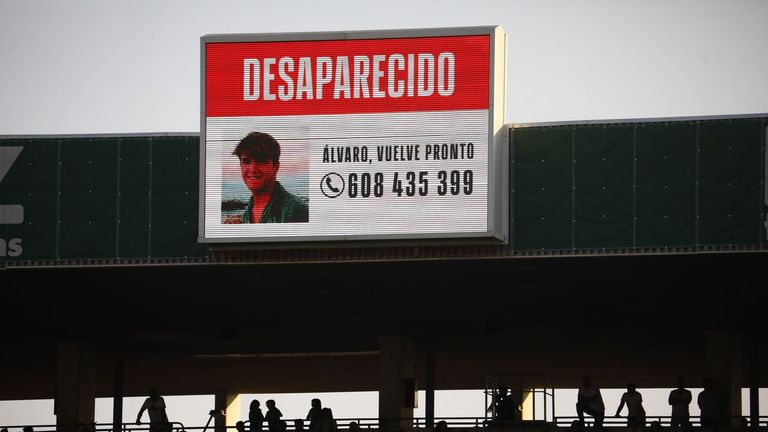 Videomarcador del estadio del Arcángel durante el encuentro entre el Córdoba CF y el Mérida, que muestra la imagen del joven Álvaro Prieto