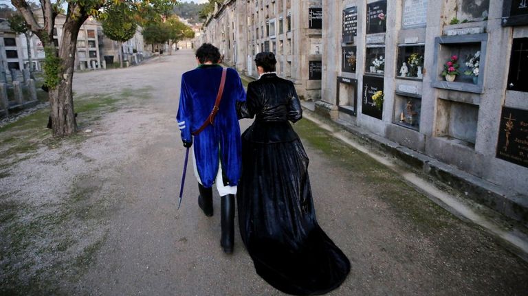 Las visitas al cementerio vigués de Pereiró arrancarán este viernes, tres meses después de lo previsto