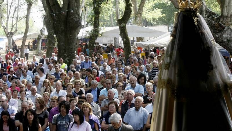 Anthony Winchester, m�ximo anotador celeste, adentr�ndose a canasta.