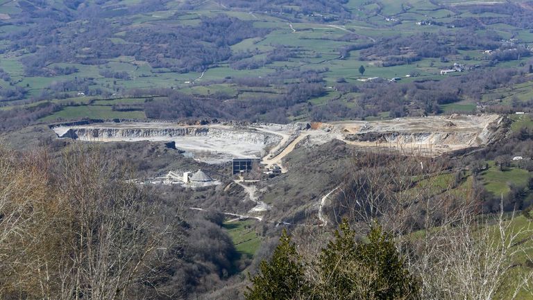 Cantera de Vilavella en Triacastela
