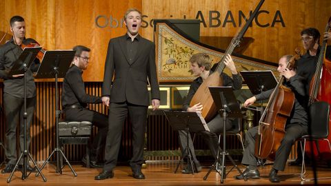 El contratenor gallego Alberto Miguélez Rouco, en un concierto con Ensemble Barroco
