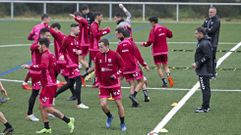 Uno de los ltimos entrenamientos del Pontevedra antes de acabar el 2021