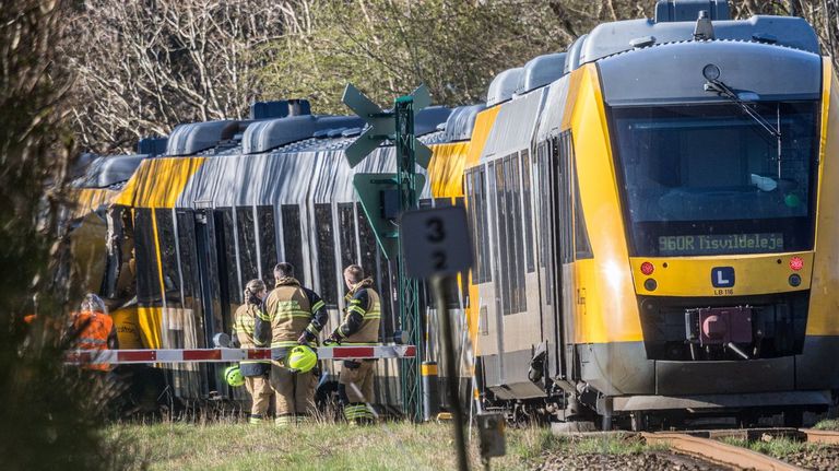 La colisión frontal de dos trenes deja múltiples heridos en Dinamarca